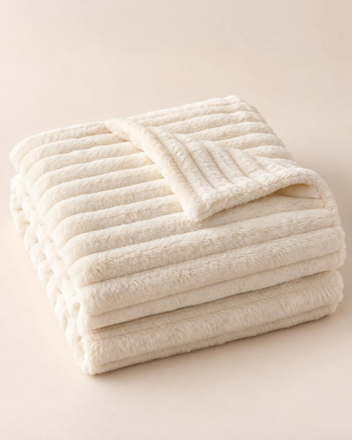 The Cherish Company — ArdoToasty™ Oversized Plush Fleece Blanket in White