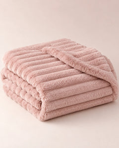 The Cherish Company — ArdoToasty™ Oversized Plush Fleece Blanket in Pink