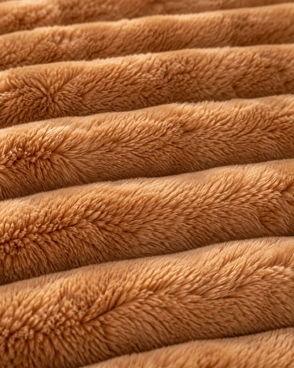 The Cherish Company — ArdoToasty™ Oversized Plush Fleece Blanket in Caramel