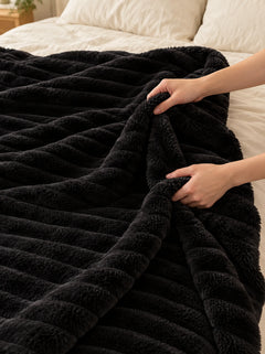 The Cherish Company — ArdoToasty™ Oversized Plush Fleece Blanket in Limited Edition: Black