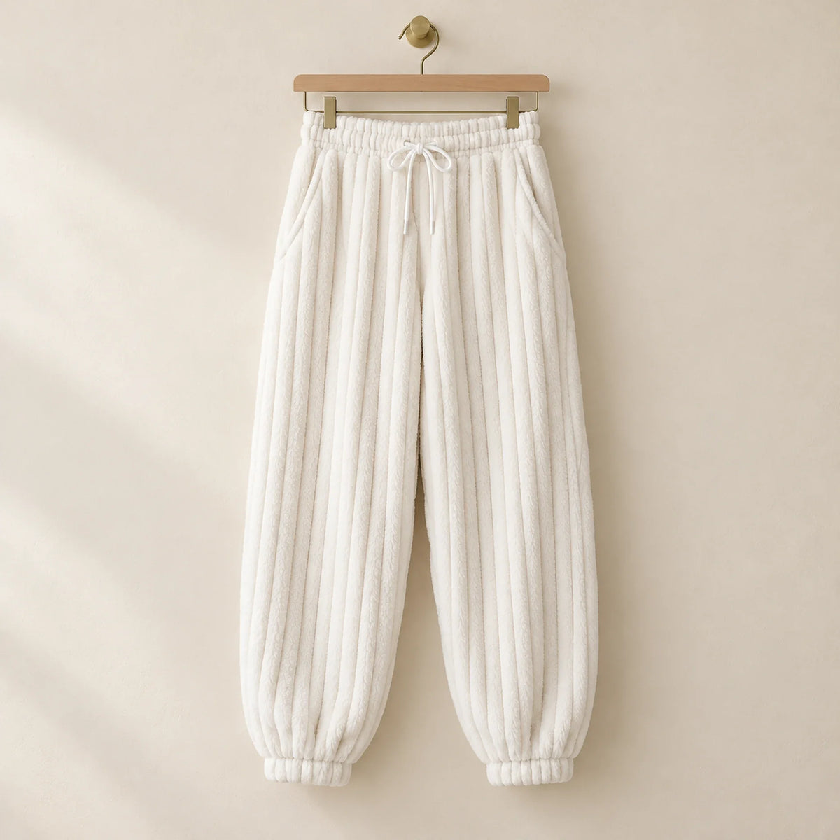 The Cherish Company — Relaxed Fleece Lounge Sweatpants in White