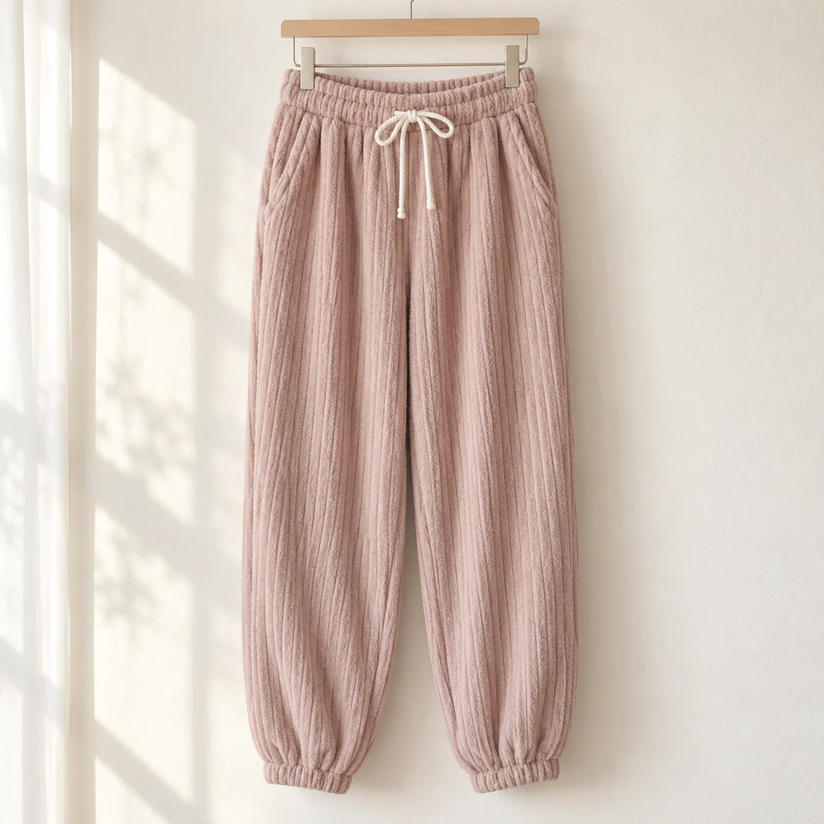 The Cherish Company — Relaxed Fleece Lounge Sweatpants in Pink